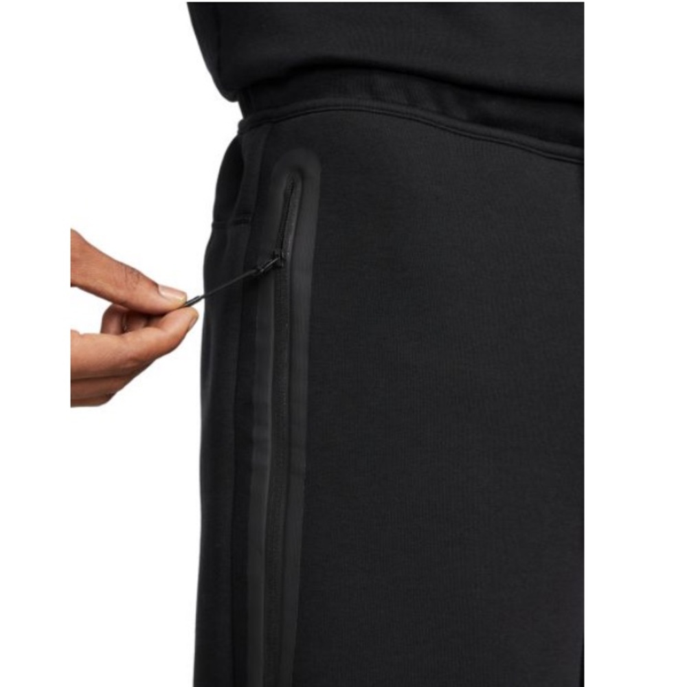 NWT Nike Sportswear Tech Fleece 2-piece Hoodie/Shorts - Gym Red/Black - Picture 11 of 14